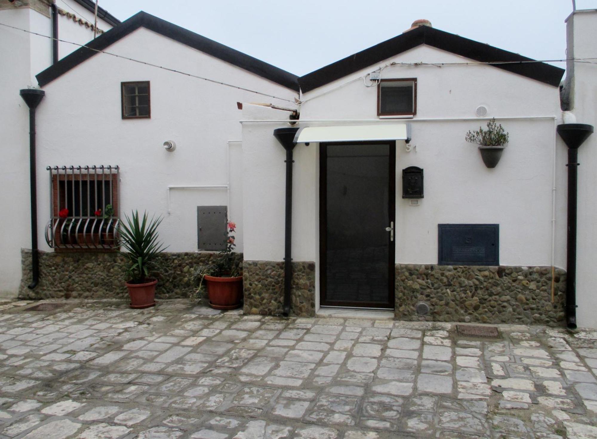 Vacanza Alla Chiesa Diruta Grottole ภายนอก รูปภาพ